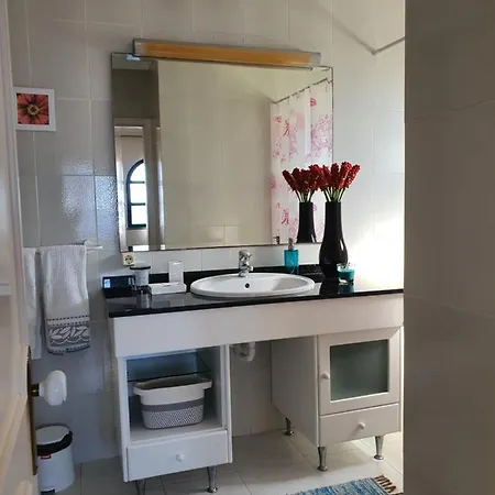 Luzia's - 2 Bedroom Sleeps 4 Funchal (Madeira)